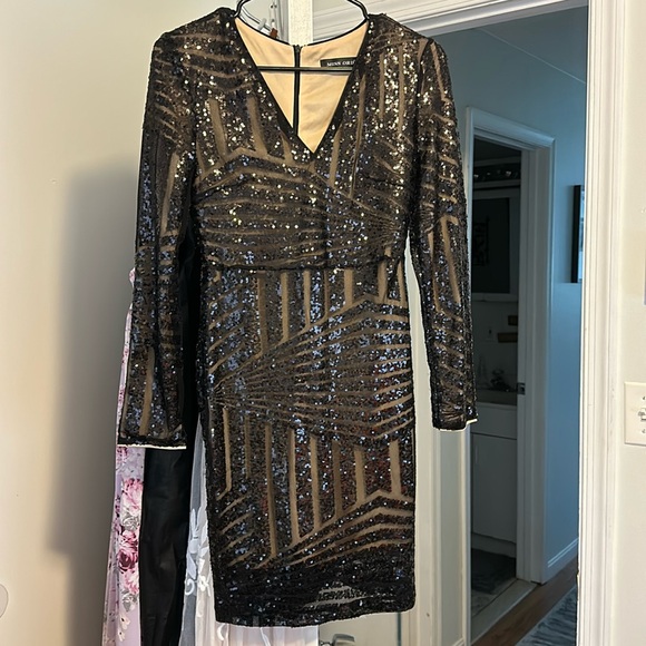 Sequin Bodycon Dress - Picture 1 of 4